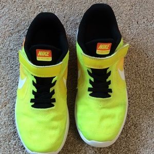 Nike Revolution 3 Kids Tennis Shoes